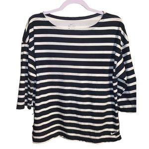 Nike Dri-Fit black/white striped top.Sz Large; 
Side slits and 3/4 sleeve
